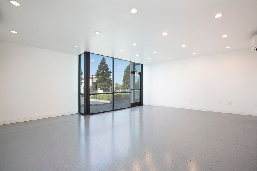 More Photos Of 156 Camino Oruga, Napa Warehouse For Lease