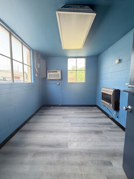 More Photos Of 209 N Estill Ave, Richmond Warehouse For Lease
