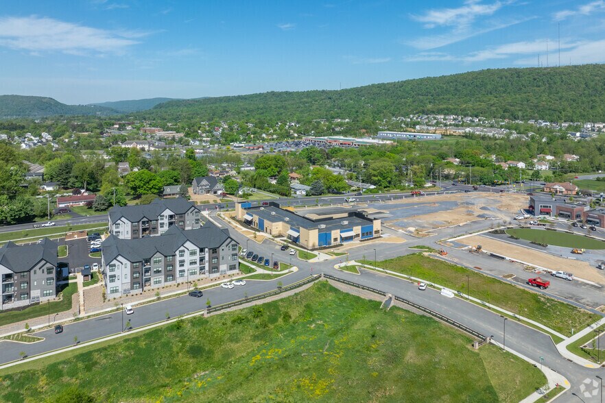 More Photos Of 2600 Union Green, Harrisburg Office For Lease