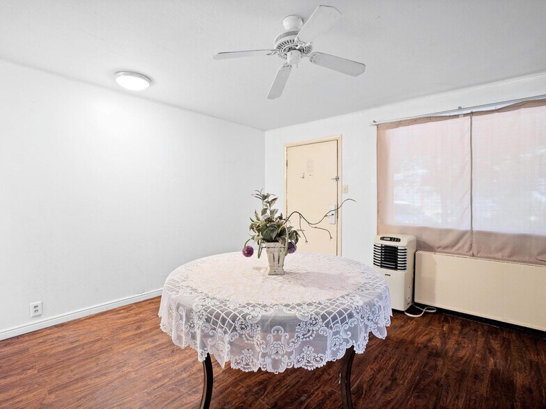 More Photos Of 145 S Main St, Richfield Hotel For Sale