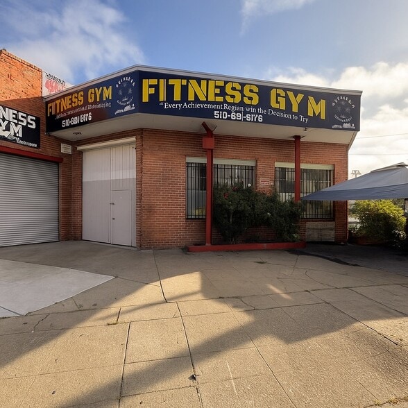 More Photos Of 2515 Seminary Ave, Oakland Health Club For Sale