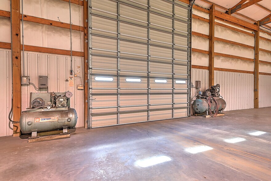 More Photos Of 3930 E Stone Dr, Kingsport Warehouse For Sale