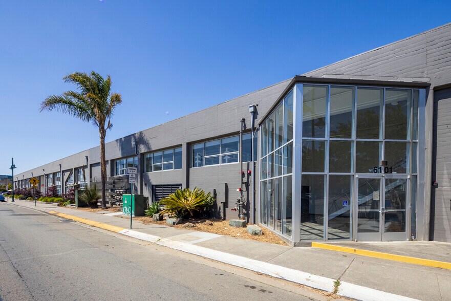 More Photos Of 6101 Christie Ave, Emeryville Research And Development For Lease