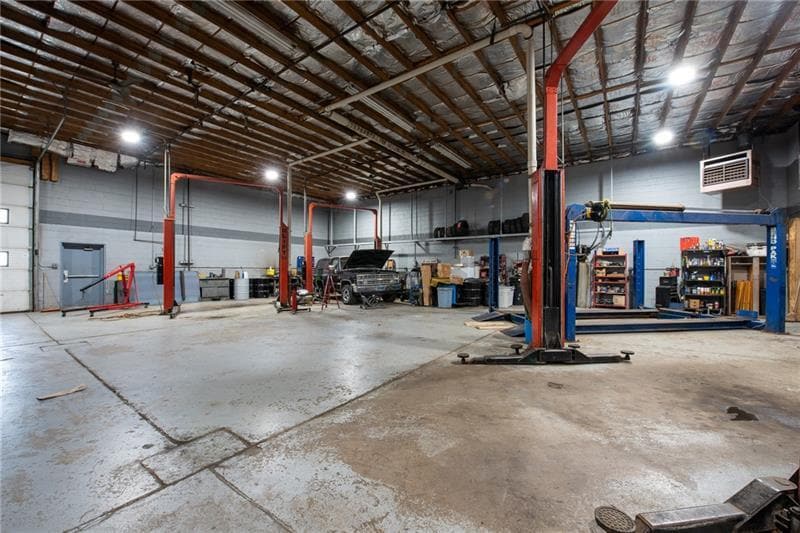 More Photos Of 2118 River Rd, North Apollo Auto Dealership For Sale
