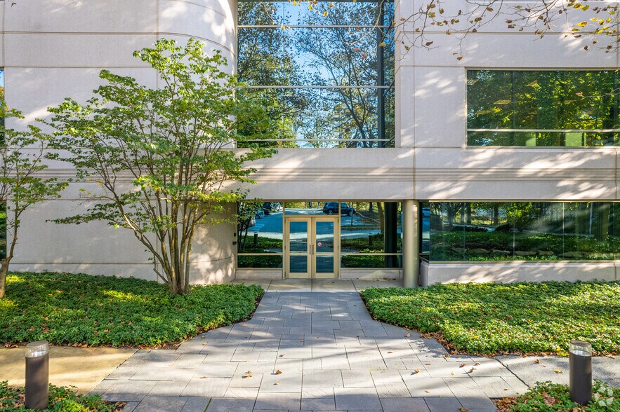 More Photos Of 600 Eagleview Blvd, Exton Unknown For Lease