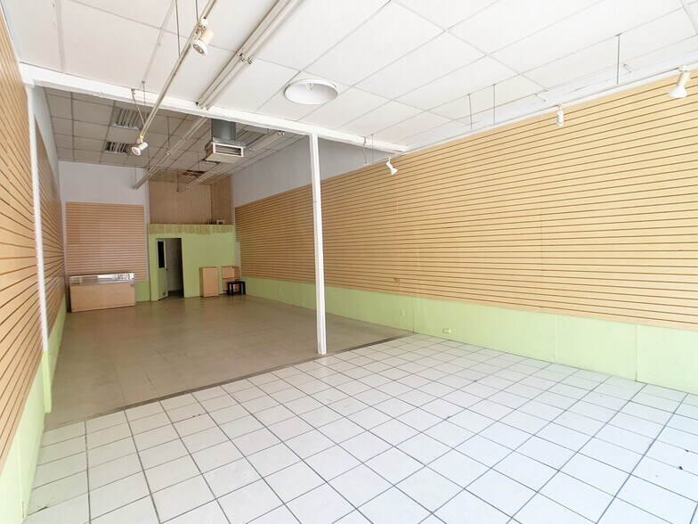 More Photos Of 1100-1106 S Los Angeles St, Los Angeles General Retail For Sale