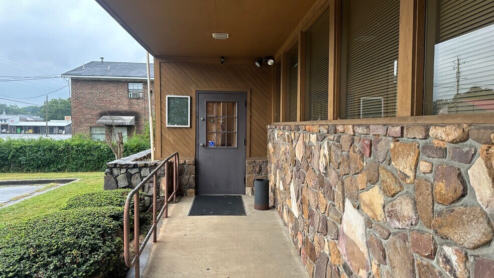 More Photos Of 812 S Main St, Cedartown Healthcare For Sale