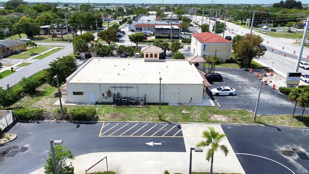 More Photos Of 650 W Boynton Beach Blvd, Boynton Beach Medical For Sale