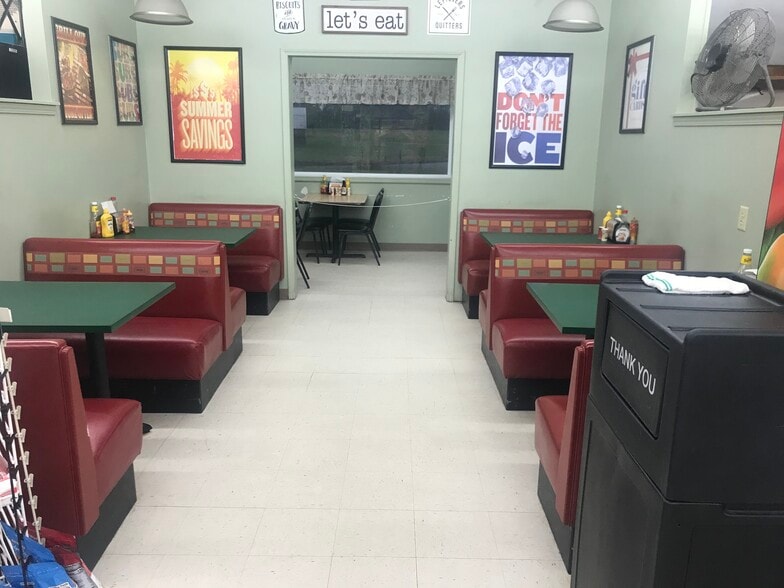 More Photos Of 25817 State Hwy 64, Pittsburg Supermarket For Sale