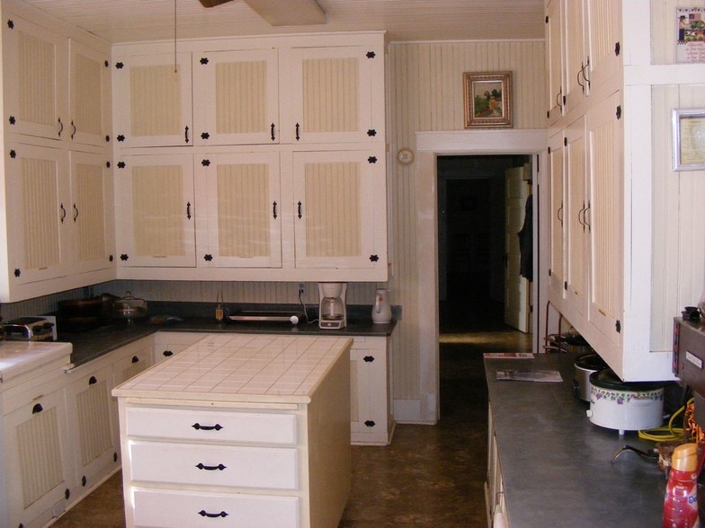 More Photos Of 306 W Aspen Ave, Crosbyton Hotel For Sale