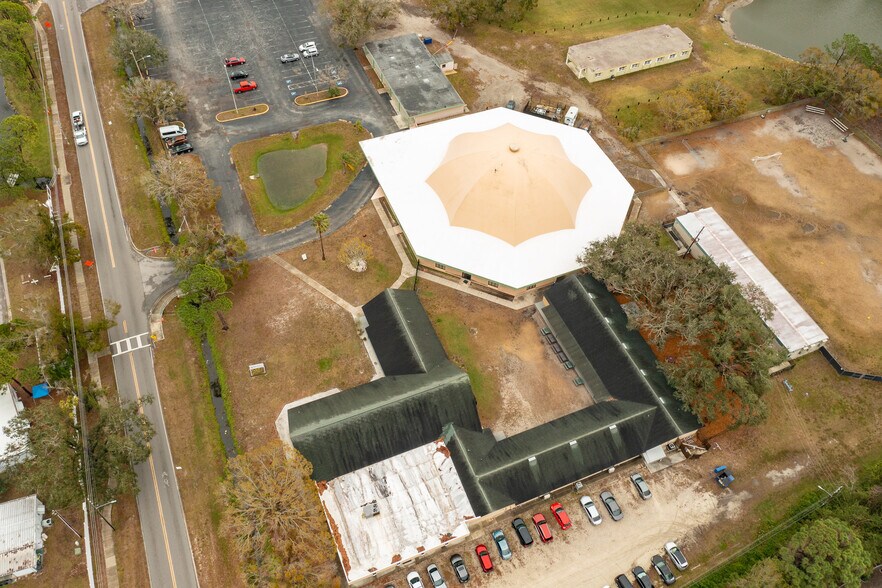 More Photos Of 6990 142nd Ave, Largo Religious Facility For Sale