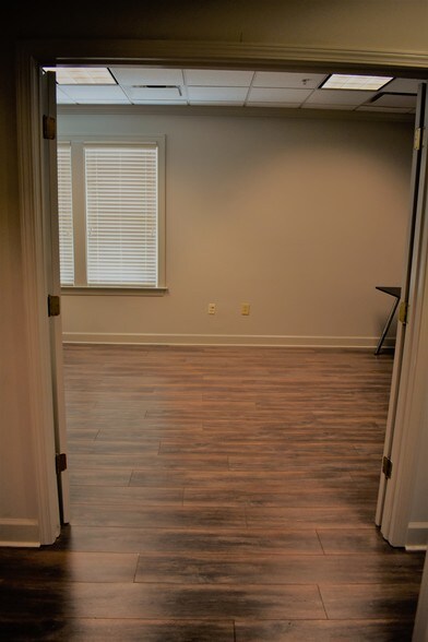 More Photos Of 1830 Peachtree Pky, Cumming Medical For Sale