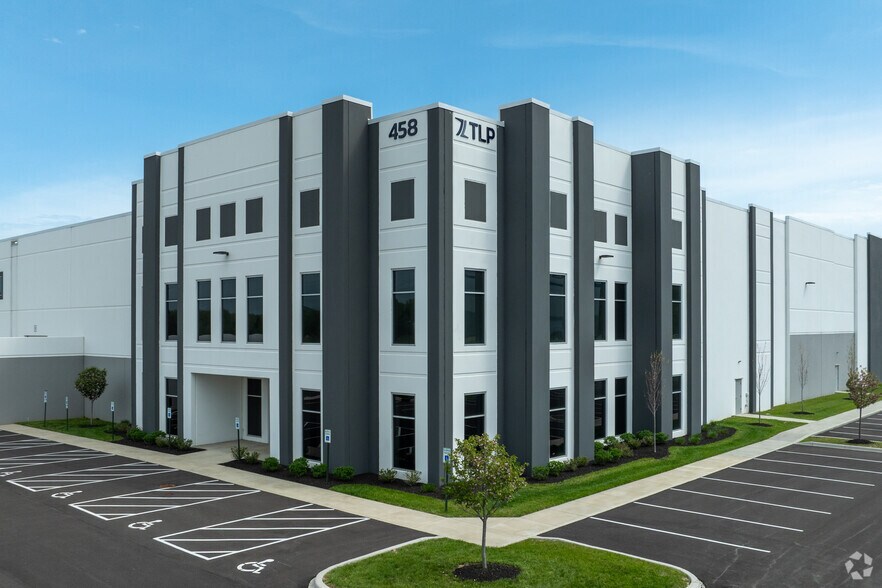 More Photos Of 458 Pope Farm Blvd, Shepherdsville Warehouse For Lease