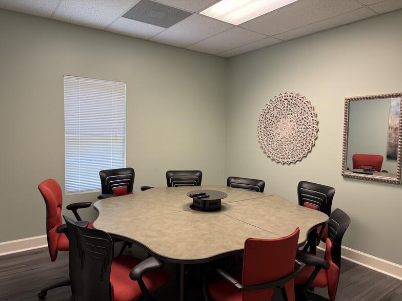 More Photos Of 1147 Cully Rd, Cordova Office For Lease