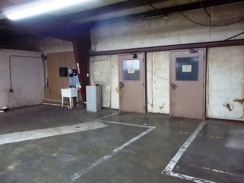More Photos Of 1250 Tank Street, Neodesha Industrial For Sale