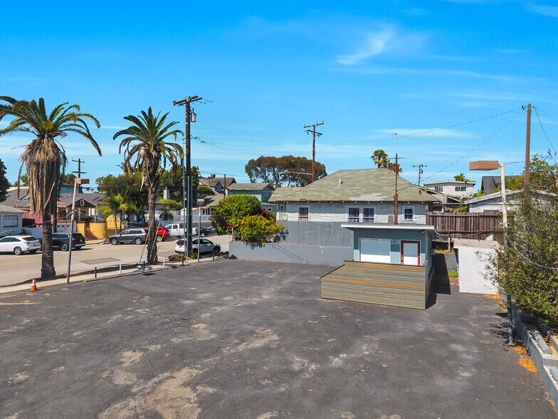 More Photos Of 339 S Pacific Coast Hwy, Redondo Beach Specialty For Lease