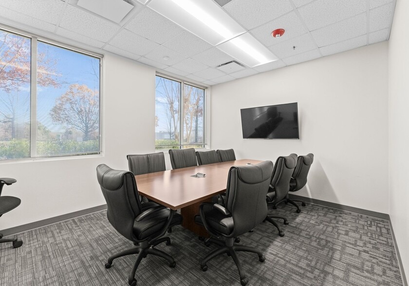 More Photos Of 116 Exmore Rd, Mooresville Office For Lease