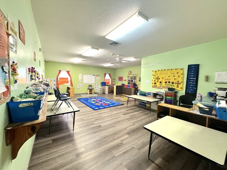 More Photos Of 794 King George Blvd, Savannah Schools For Lease