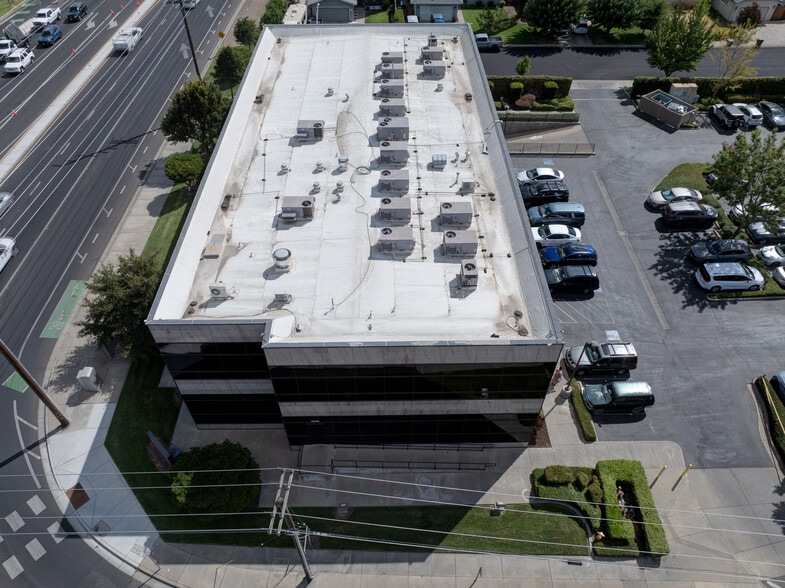 More Photos Of 1552 Coffee Rd, Modesto Medical For Lease