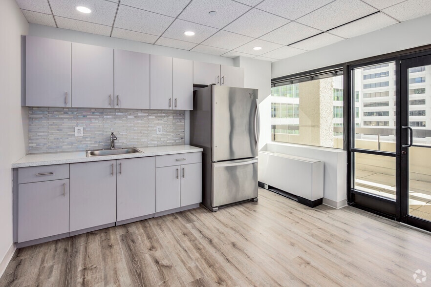 More Photos Of 4520 East West Hwy, Bethesda Office For Lease