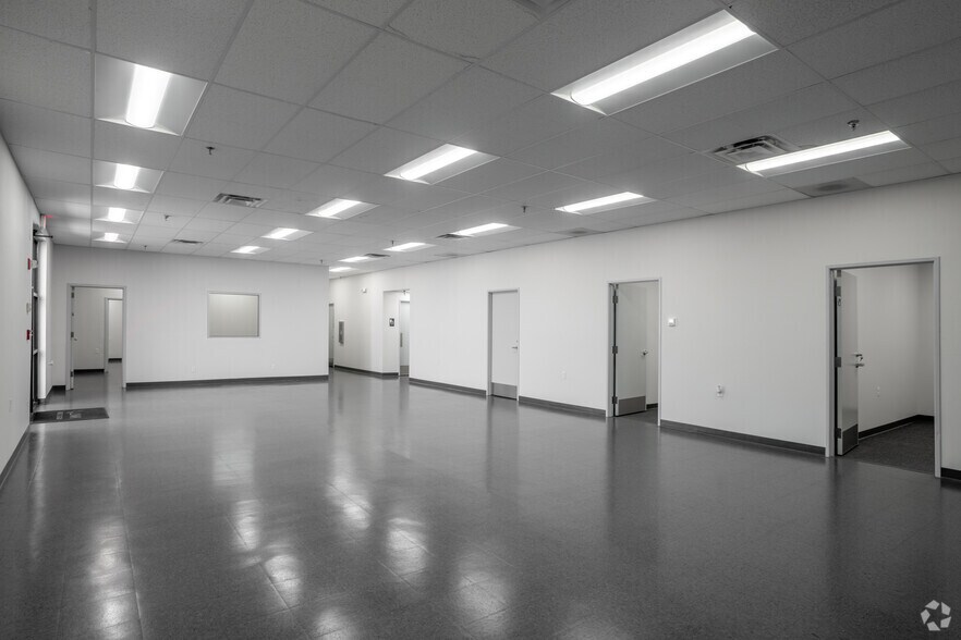 More Photos Of 12430 Mercantile Ave, El Paso Warehouse For Lease