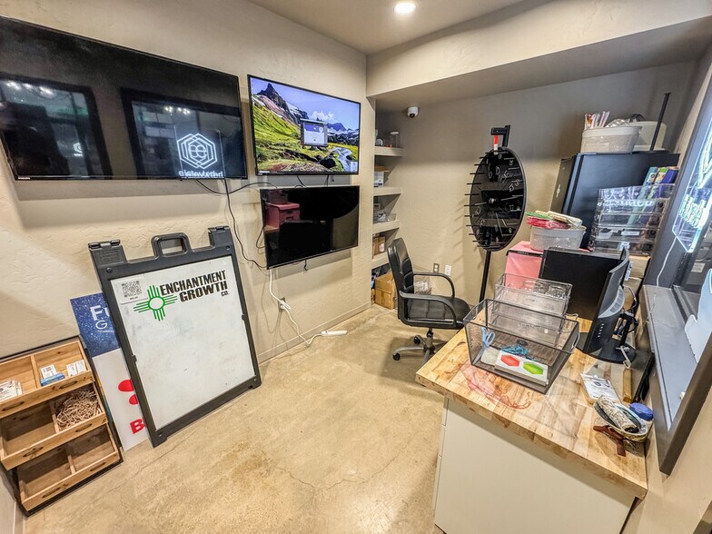 More Photos Of 1912 N Grimes St, Hobbs Flex For Sale