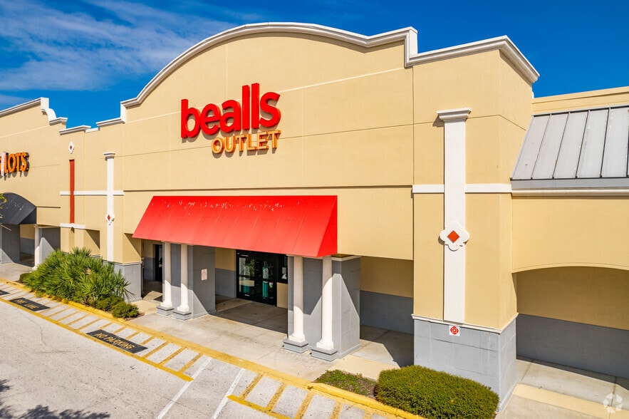 Primary Photo Of 41206-41334 U.S. Highway 19 N, Tarpon Springs Unknown For Lease