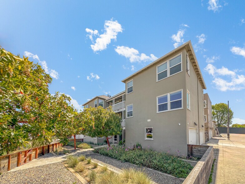 Primary Photo Of 185 Belleview Dr, San Leandro Apartments For Sale