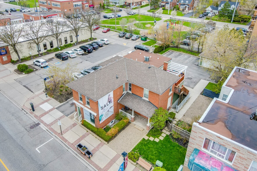 More Photos Of 201 Queen St S, Mississauga Storefront Retail Office For Sale