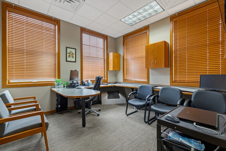 More Photos Of 5955 Mt Rushmore Rd, Rapid City Storefront Retail Office For Sale