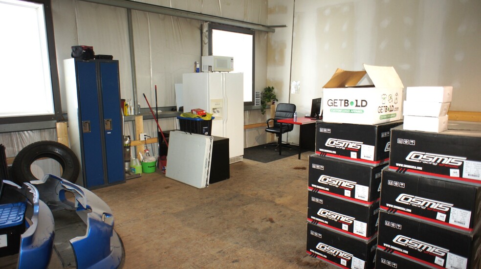 More Photos Of 7609 Sparrow Dr, Leduc Warehouse For Sale