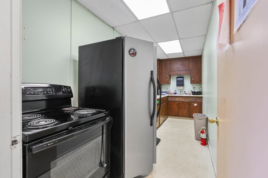 More Photos Of 5734 Durbin Rd, Bellville Specialty For Sale