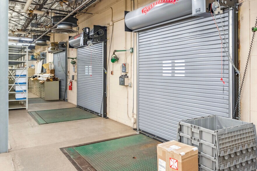 More Photos Of 75 Van Block Ave, Hartford Light Manufacturing For Sale