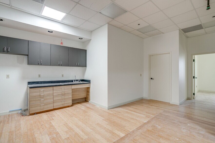 More Photos Of 6800 Harris Pky, Fort Worth Medical For Lease