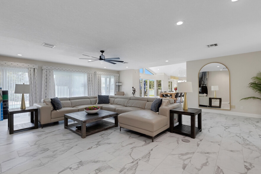 More Photos Of 4124 Harbor Cir S, Largo Specialty For Sale