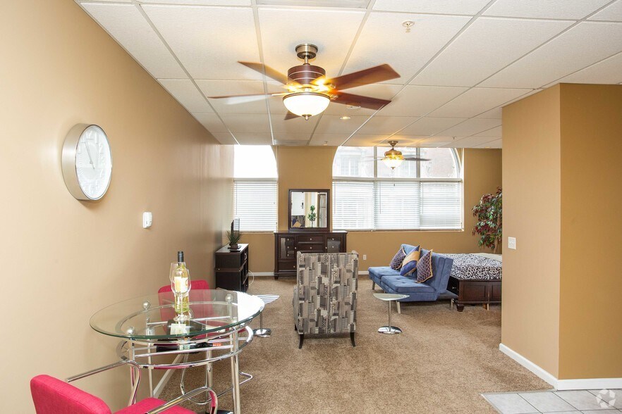 More Photos Of 555 N 4th St, Saint Louis Apartments For Sale