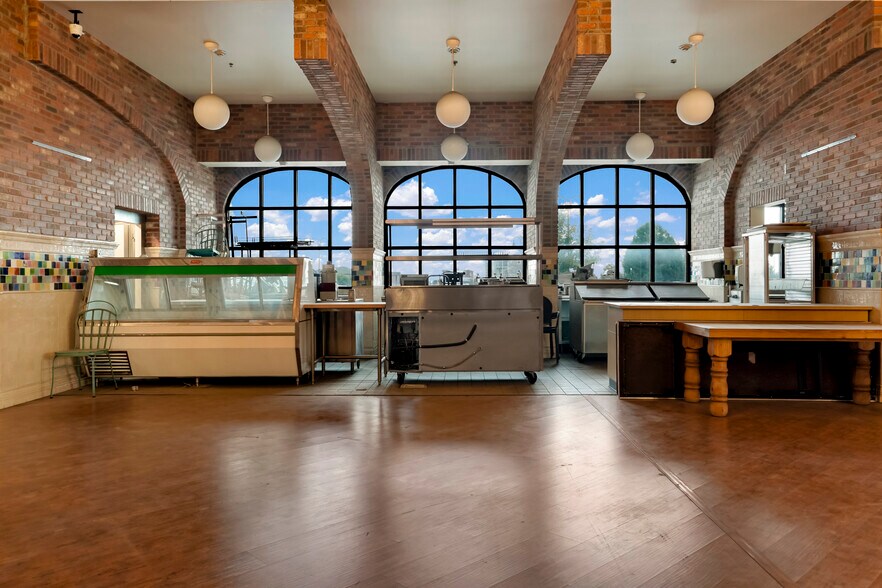 More Photos Of 5869 S Alkire St, Littleton Freestanding For Lease