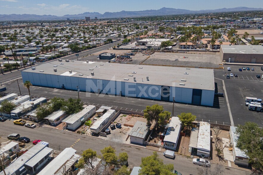 More Photos Of 1601 Palm St, Las Vegas Warehouse For Sale