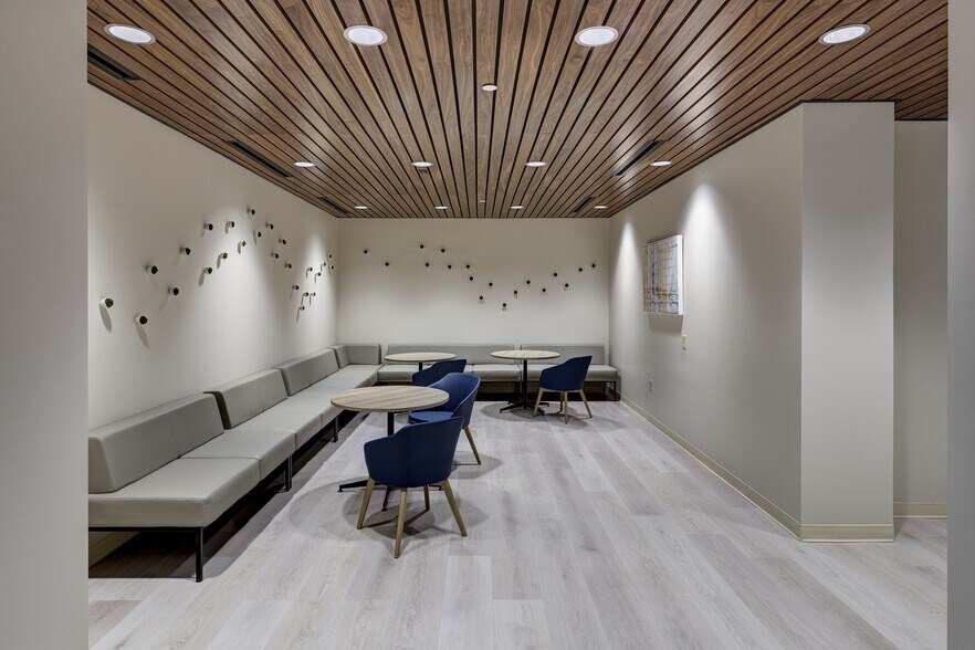 More Photos Of 2 Princess Rd, Lawrenceville Medical For Lease