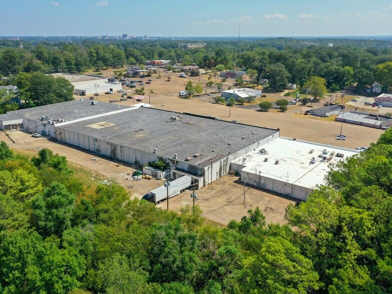 More Photos Of 2885-2899 Terry Rd, Jackson General Retail For Sale