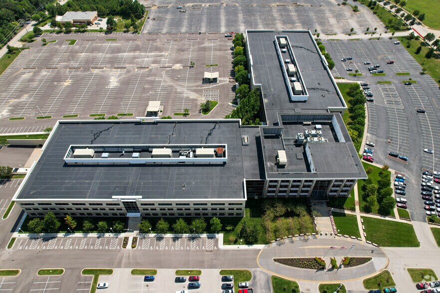 More Photos Of 1000 Technology Dr, O'Fallon Office For Lease