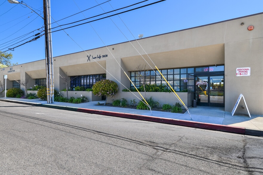 More Photos Of 1792 Callens Rd, Ventura Distribution For Lease