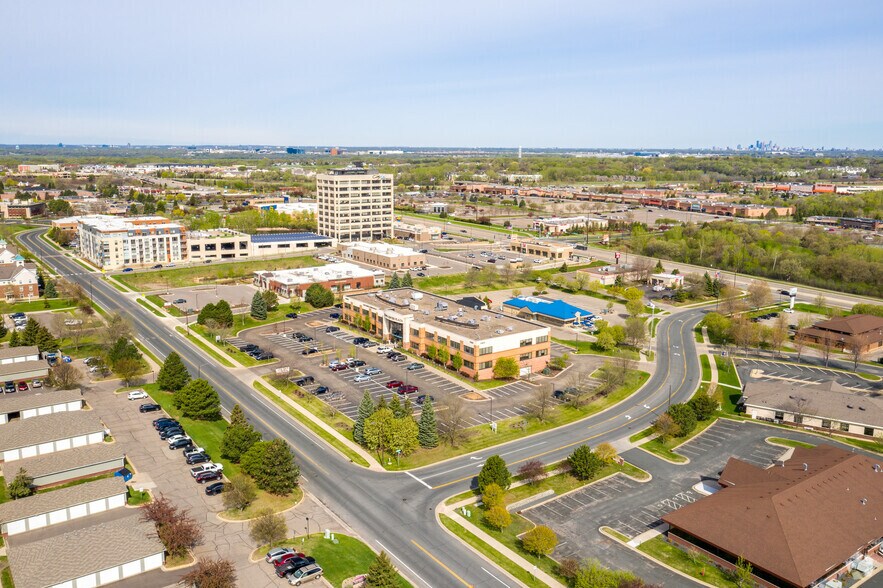 More Photos Of 1185 Town Centre Dr, Eagan Medical For Lease