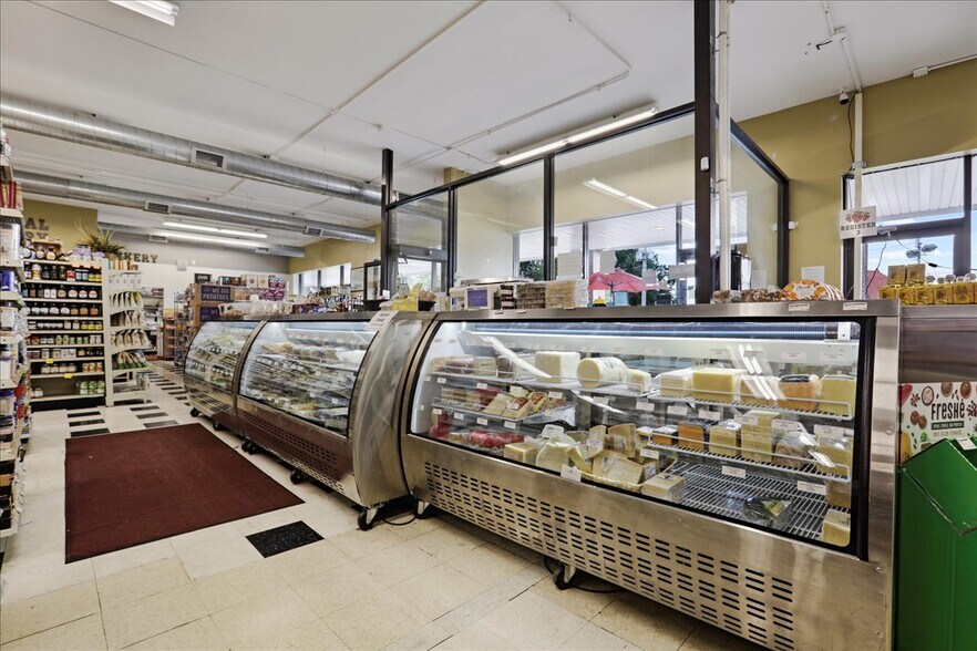 More Photos Of 306 Springfield Ave, Urbana Storefront Retail Office For Sale