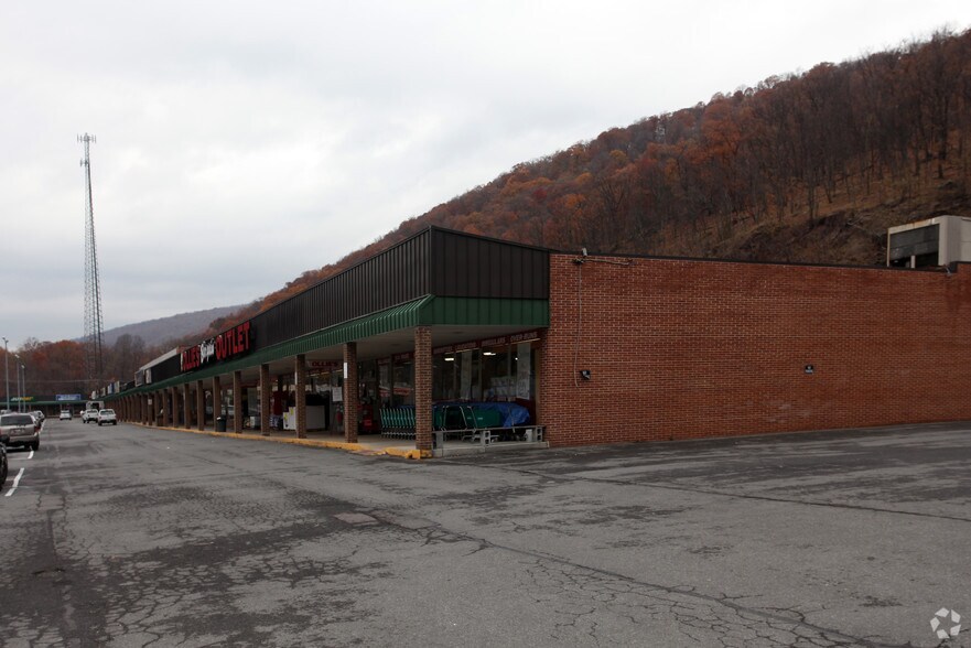More Photos Of 1313 National Hwy, Lavale Freestanding For Lease