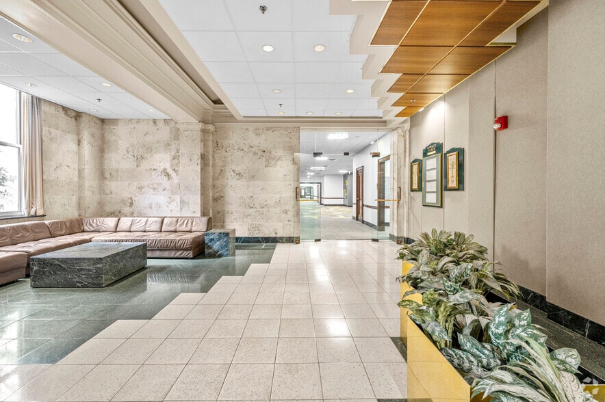 More Photos Of 313 W Liberty St, Lancaster Office For Lease