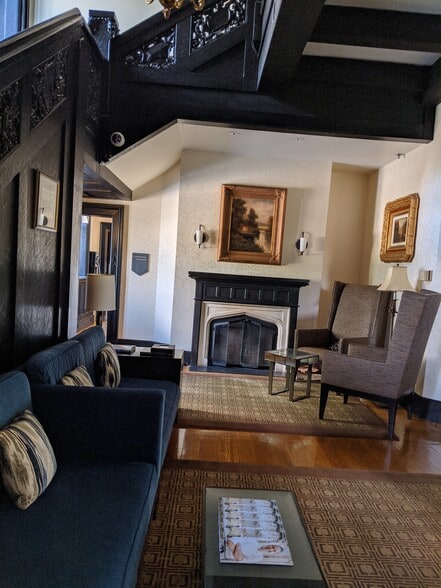 More Photos Of 400 Benedict Ave, Tarrytown Hotel For Lease