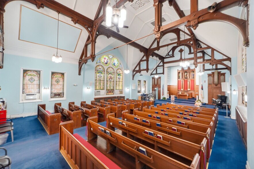 More Photos Of 401-407 N Patterson Park Ave, Baltimore Religious Facility For Sale