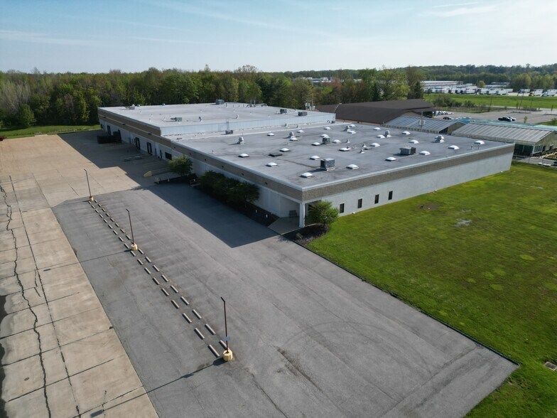 More Photos Of 2831 Center Rd, Brunswick Warehouse For Lease