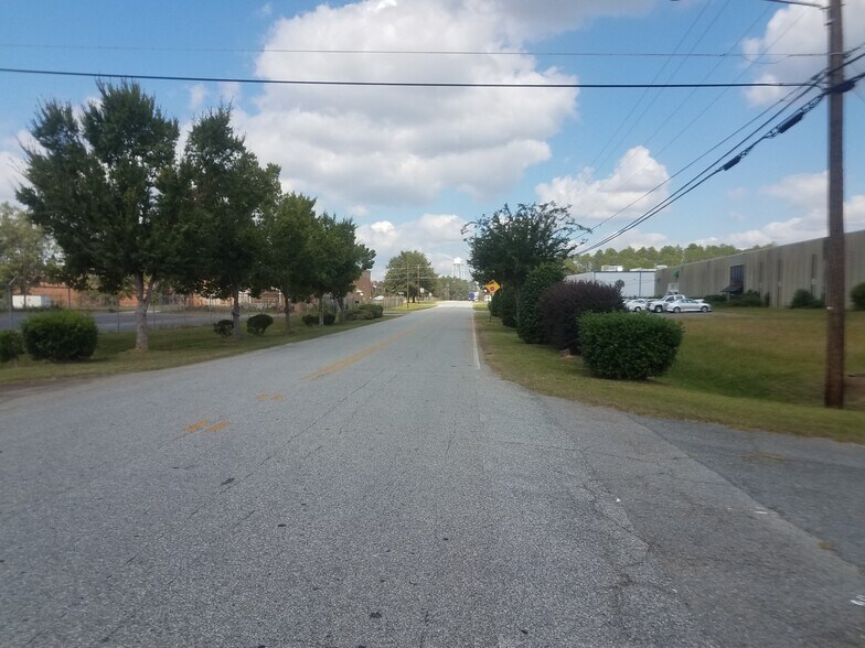 More Photos Of Airport Drive, Macon-Bibb Land For Sale